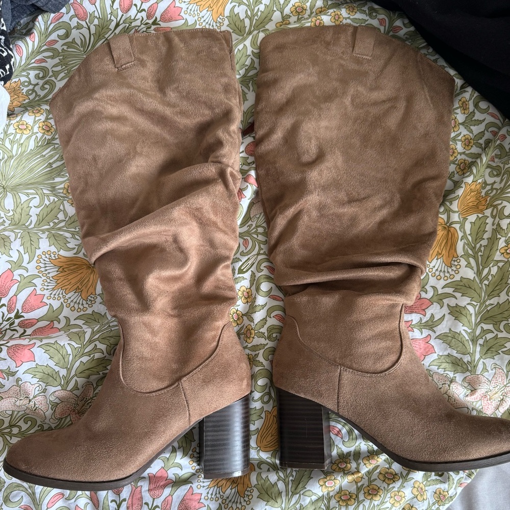 Free shipping! Wide calf knee high boots.